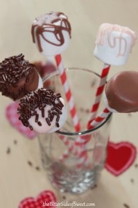 Raspberry HUGS white chocolate marshmallow pops5
