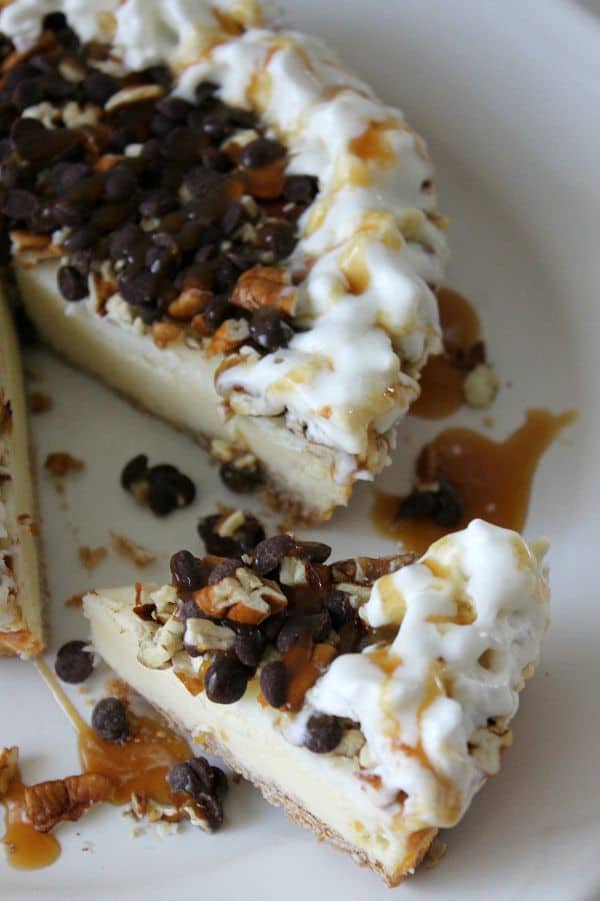 Turtle Cheesecake - The Bitter Side of Sweet #UniquelyYours #ad