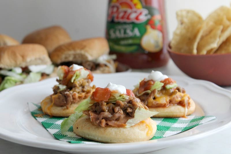 Mini Taco Pizzas and Sliders | The Bitter Side of Sweet #MakeGameTimeSaucy #ad