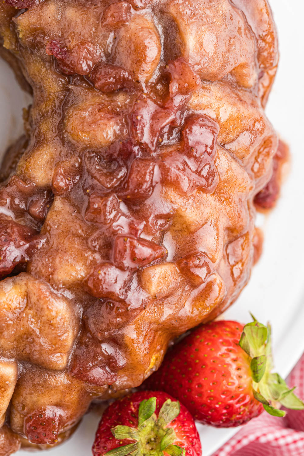 Close up photo strawberry monkey bread.