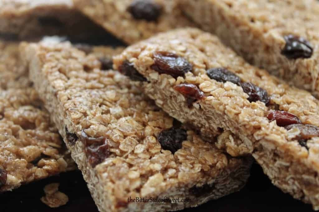  Cinnamon Raisin Granola Bars