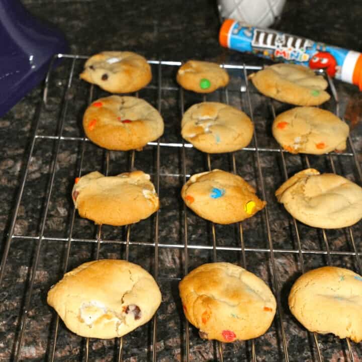 M&M Marshmallow Cookies