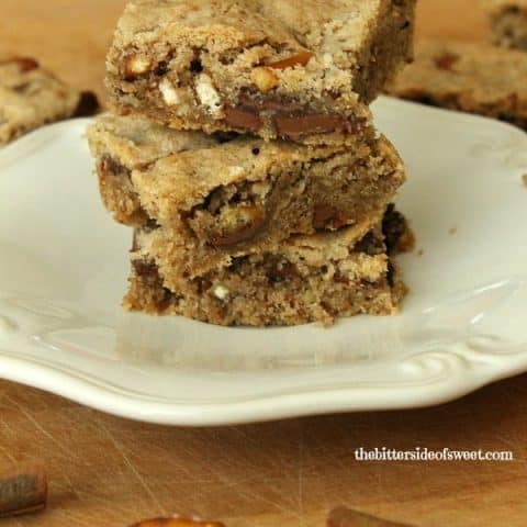 Cinnamon Chocolate Pretzel Blondies