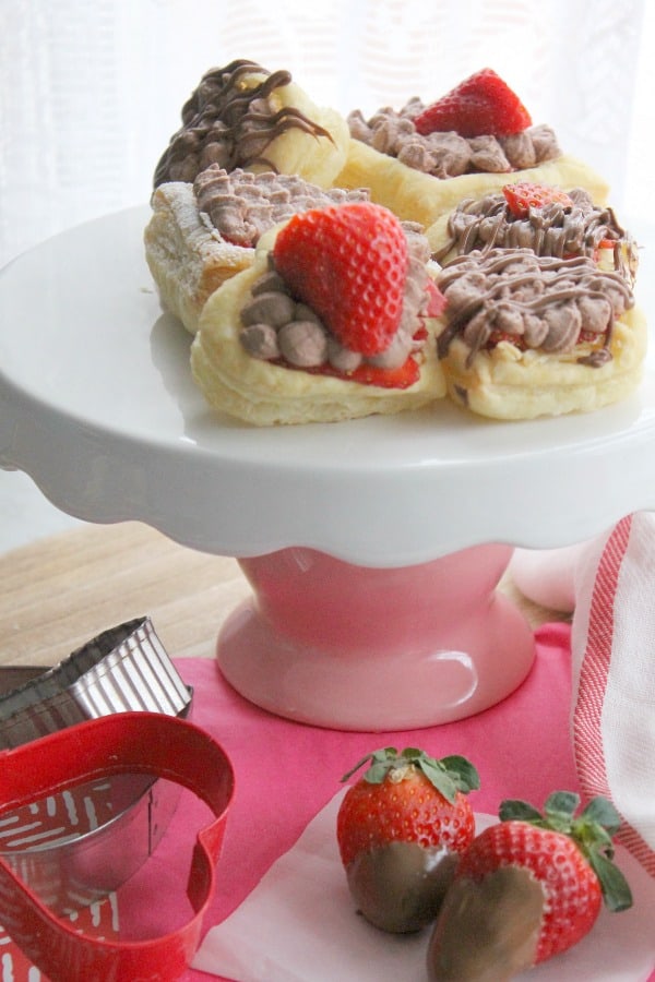 Chocolate Covered Strawberry Tarts | The Bitter Side of Sweet