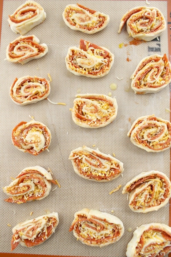 Pepperoni Pizza Pinwheels | The Bitter Side of Sweet