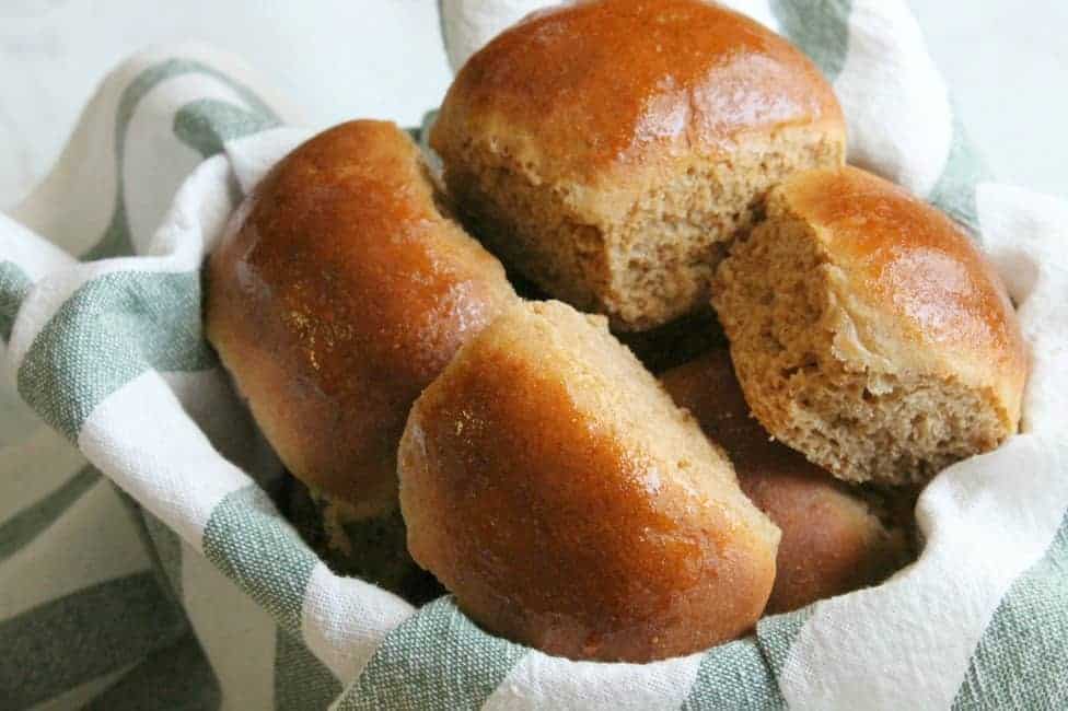 Whole Wheat Dinner Rolls Recipe | The Bitter Side of Sweet #ad #IdahoanSoups