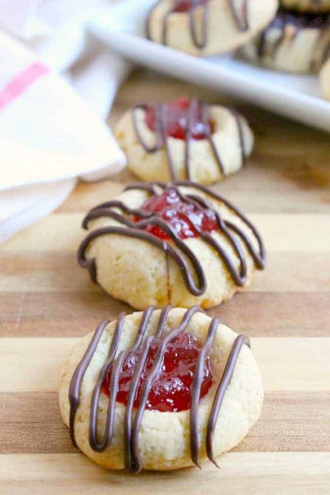 Raspberry Chocolate Thumbprint Cookies | The Bitter Side of Sweet #raspberry #cookies #chocolate #helpingcookies