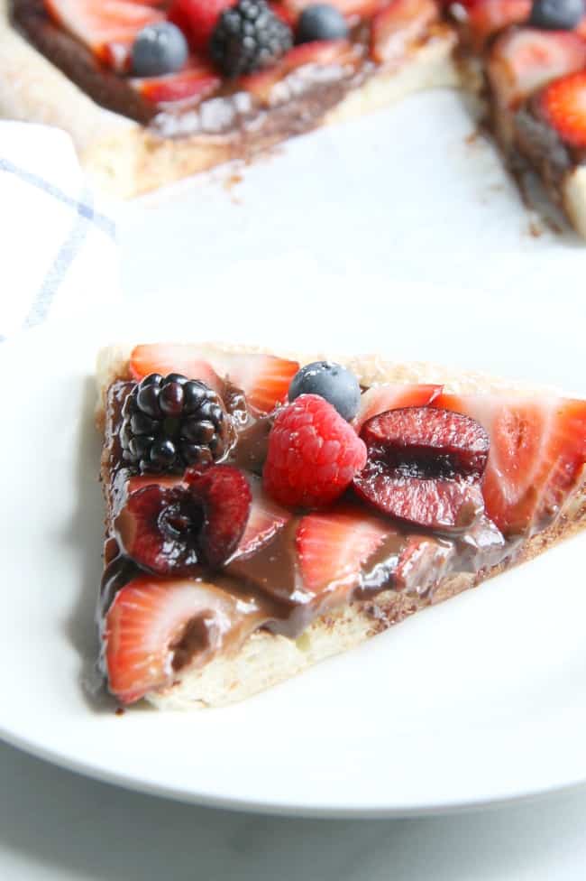 Mixed Berry Fruit Pizza 