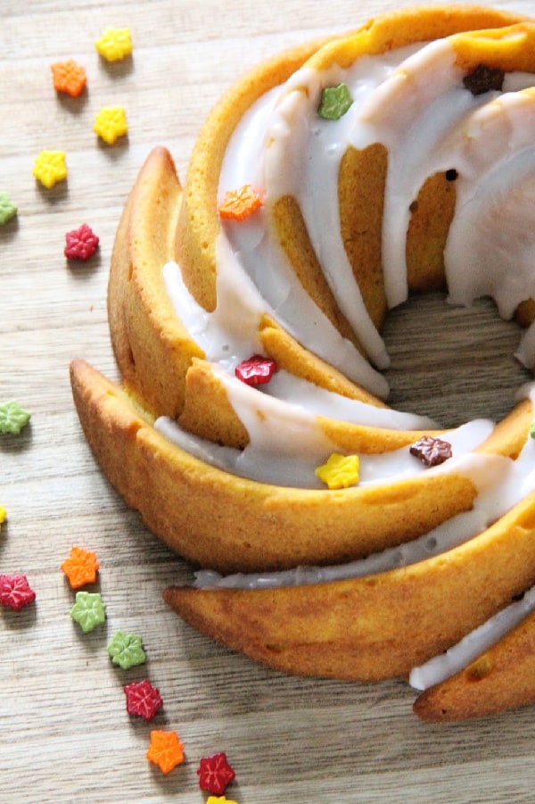 Easy Pumpkin Bundt Cake on brown background