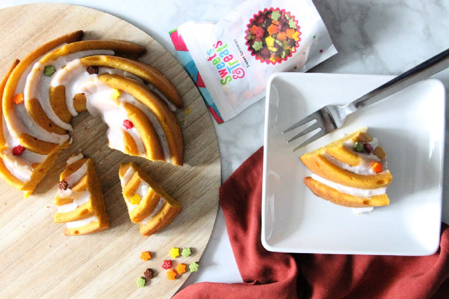 Easy Pumpkin Bundt Cake on brown background