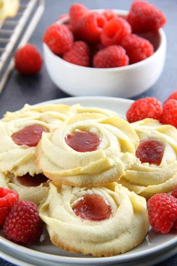 Raspberry Butter Cookies with fresh raspberries