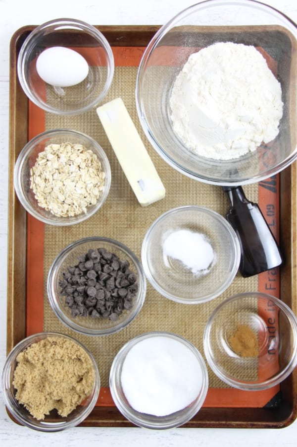 Oatmeal Chocolate Chip Cookies ingredients