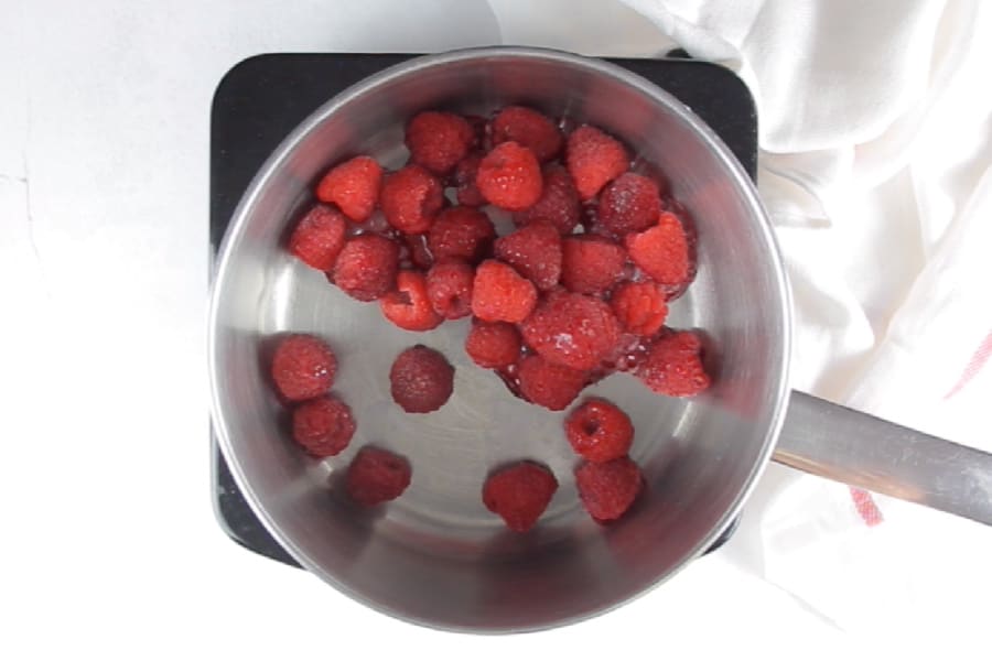 raspberries in pot