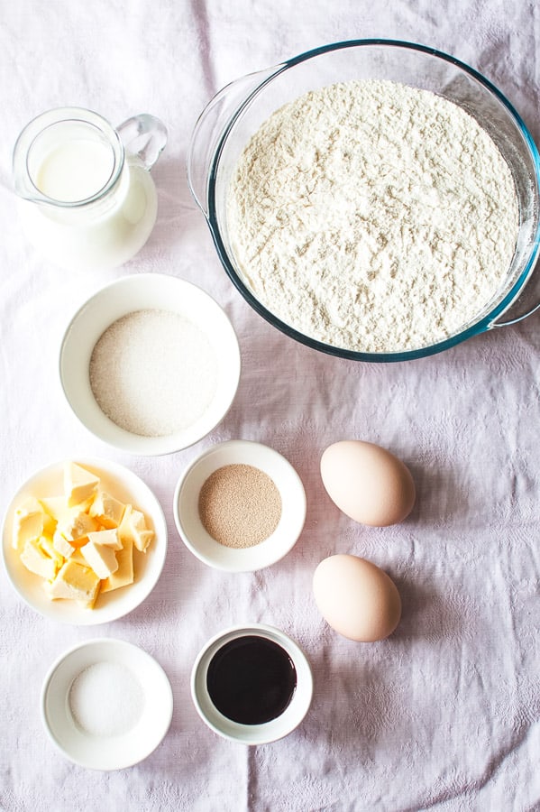 Red Velvet Cinnamon Rolls ingredients