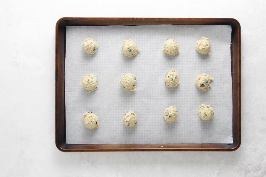 uncooked cookies on tray.