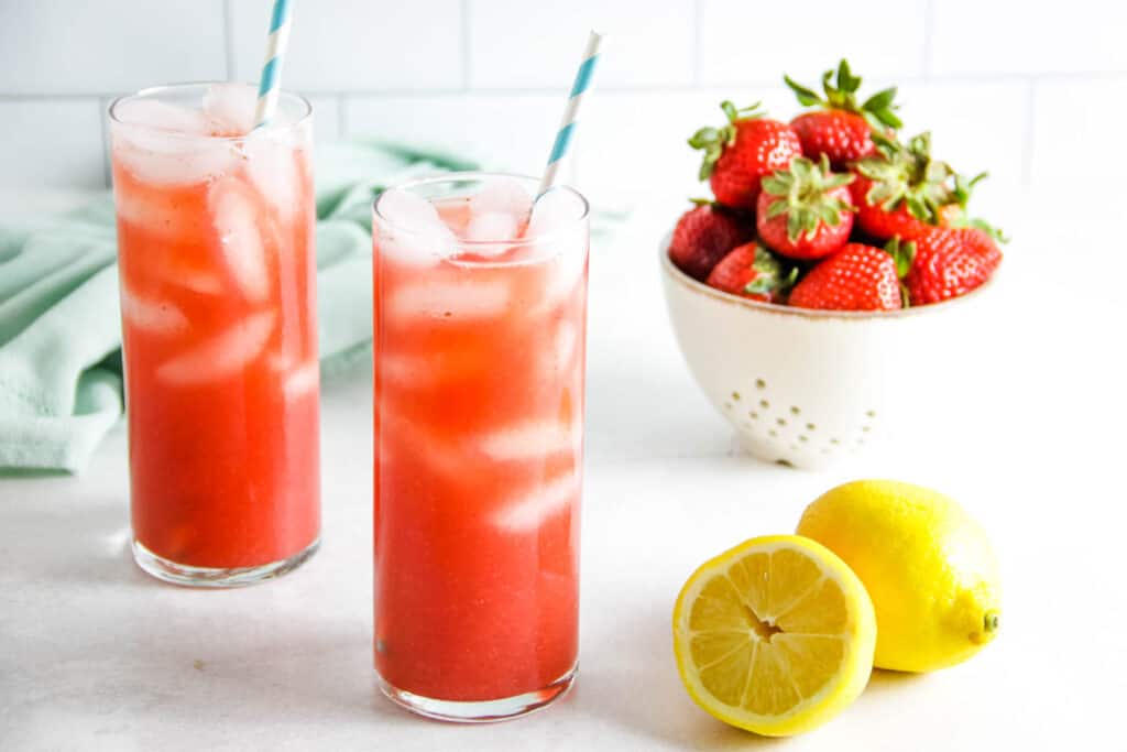 strawberry black tea lemonade in glasses.