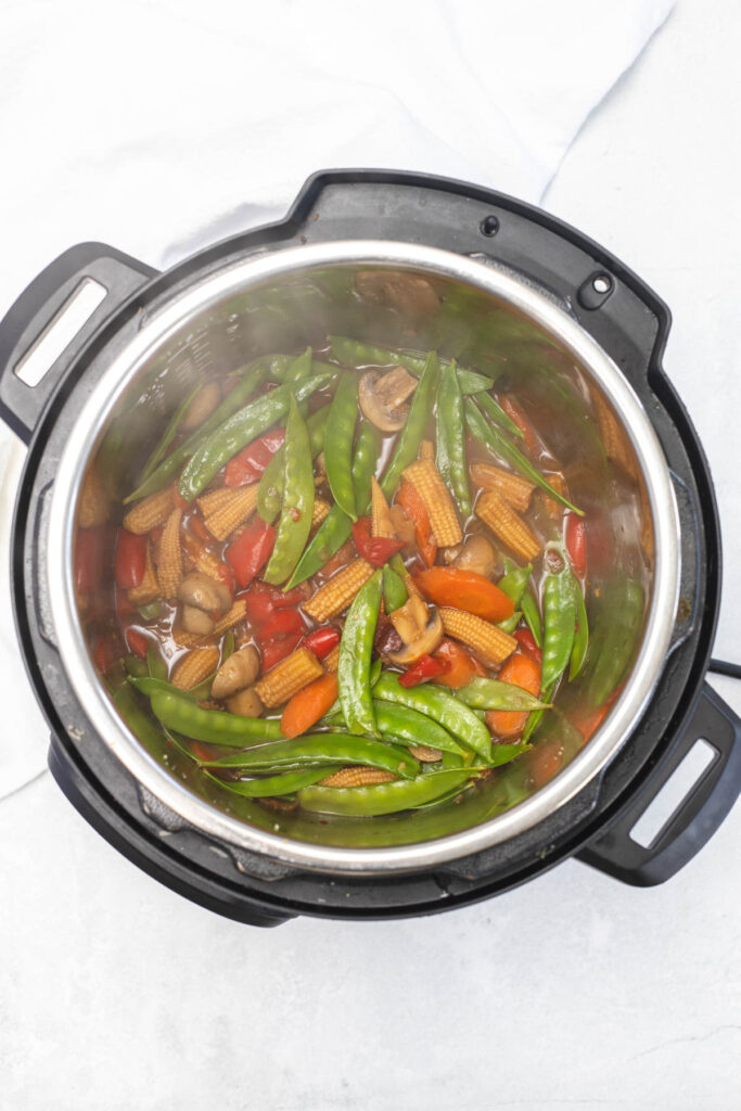 cooked stir fry in instant pot.